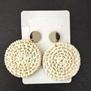Source Unknown Gold and Cream Woven Earrings
